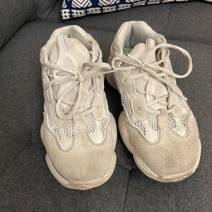Yeezy Men’s sneakers
